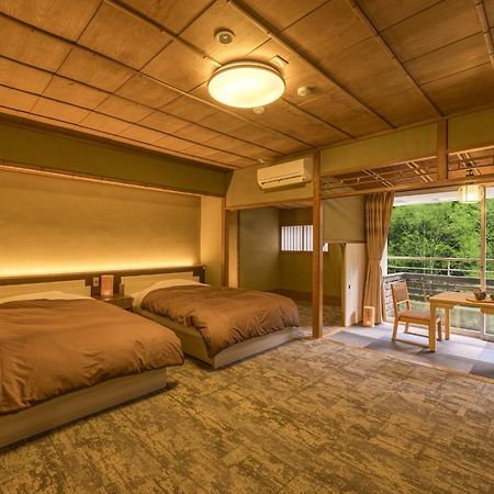 Ooedo Onsen Monogatari Premium Yoshinoya Irokuen Hotel คากะ ภายนอก รูปภาพ