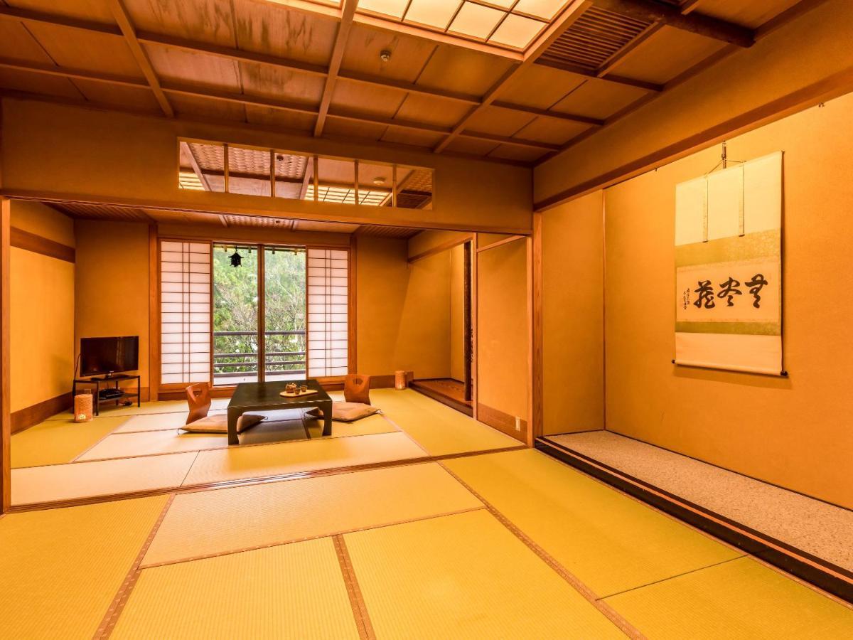 Ooedo Onsen Monogatari Premium Yoshinoya Irokuen Hotel คากะ ภายนอก รูปภาพ