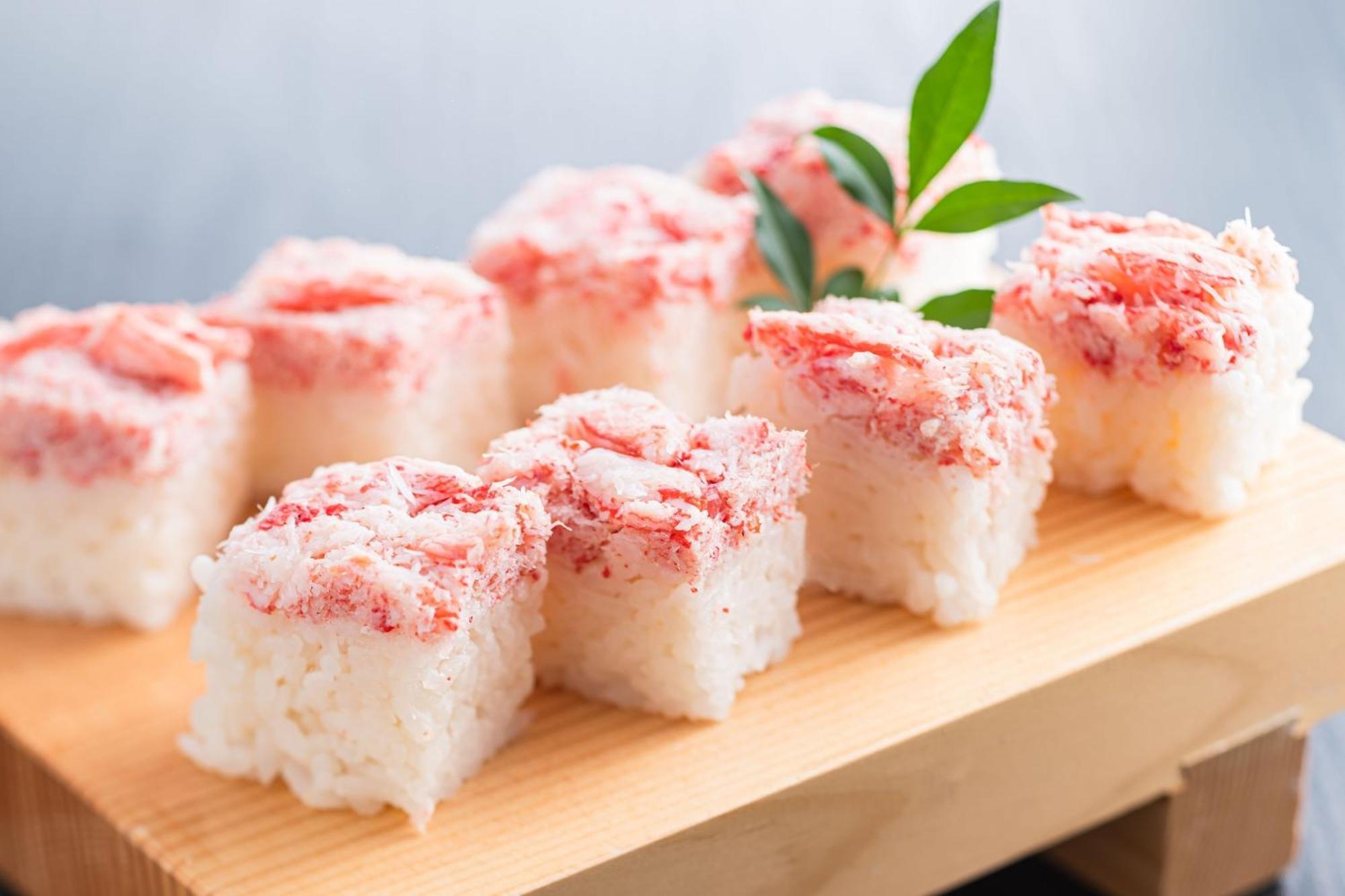 Ooedo Onsen Monogatari Premium Yoshinoya Irokuen Hotel คากะ ภายนอก รูปภาพ