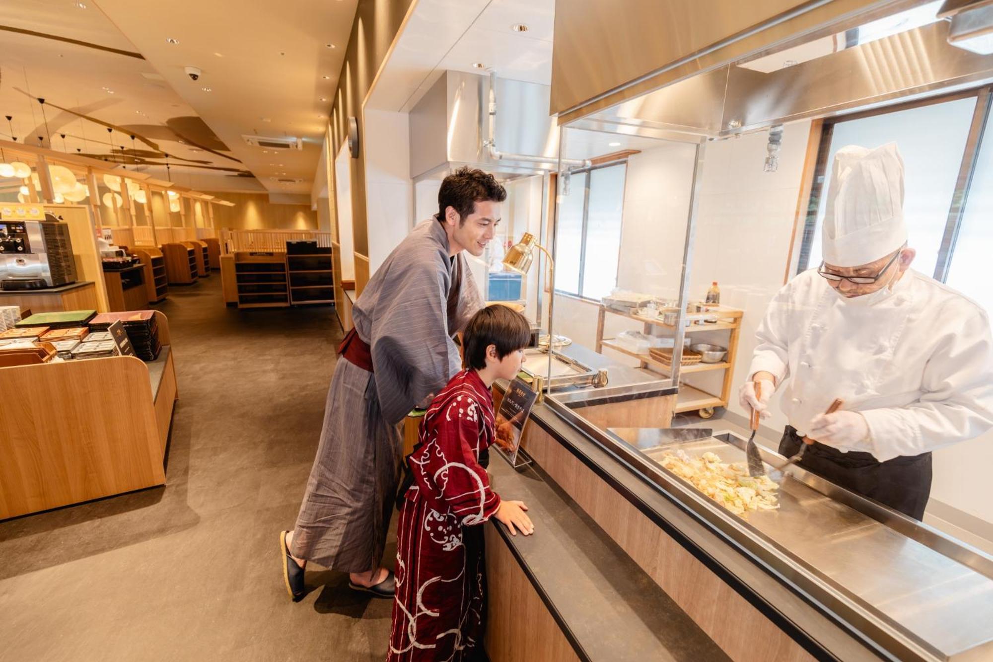 Ooedo Onsen Monogatari Premium Yoshinoya Irokuen Hotel คากะ ภายนอก รูปภาพ